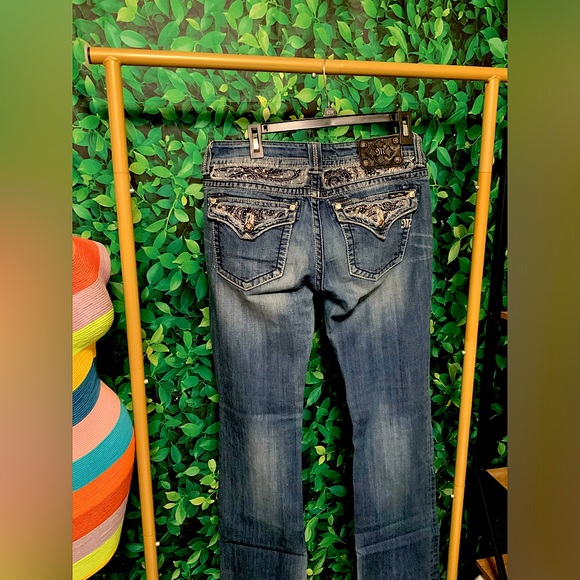 Size 30 Boot cut Miss Me blue jeans - Picture 1 of 2